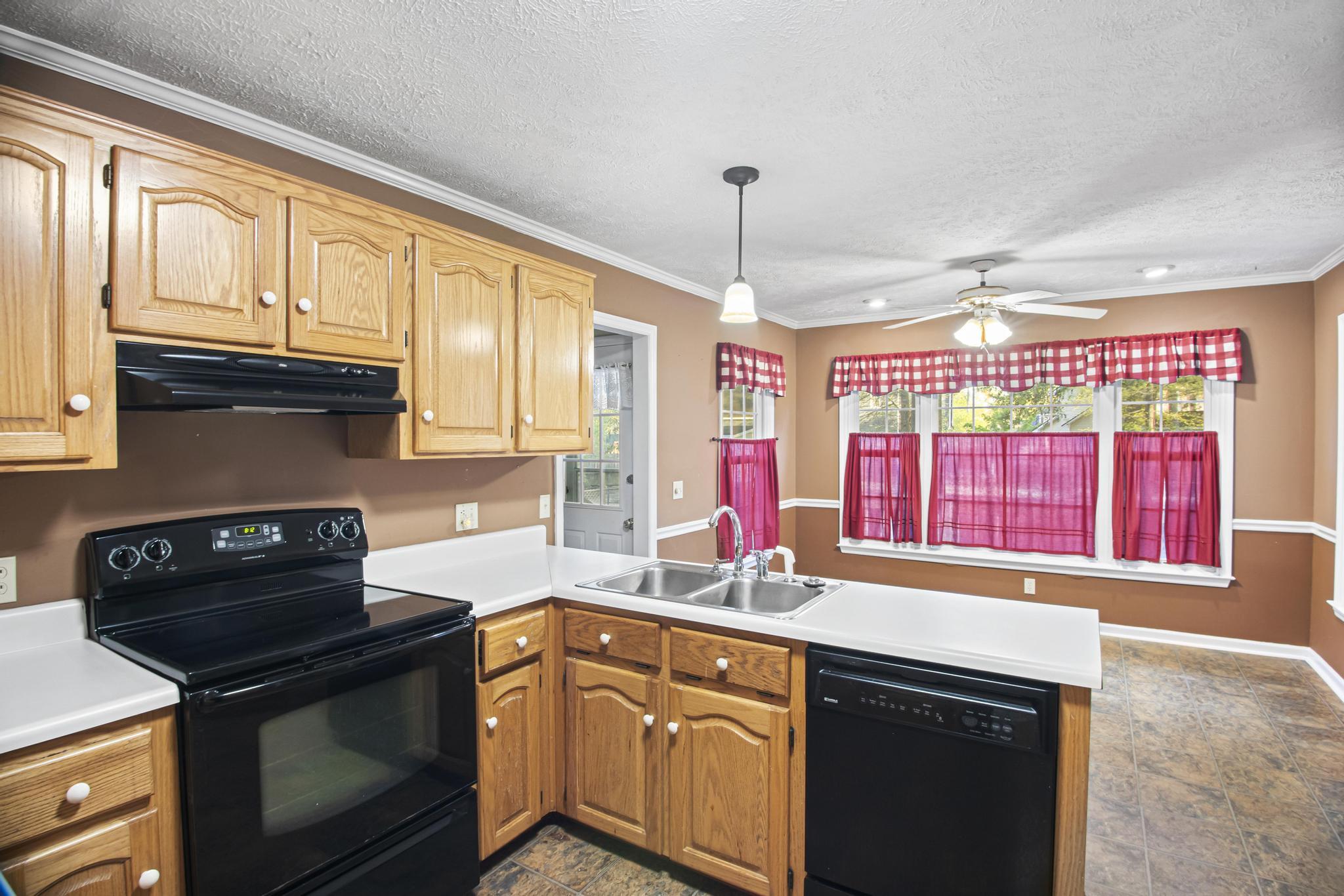 330 East Hedge Road Aiken, SC 29801 - Photo 36 of 37 IMG_0587