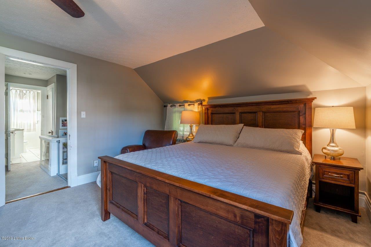 2109 Edgehill Road Louisville, KY 40205 - Photo 23 of 49 real-estate-highlands---25