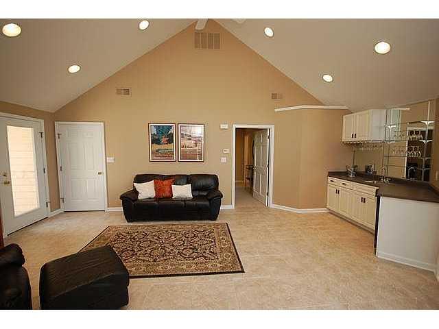 5447 Fall Creek Road Indianapolis, IN 46220 - Photo 8 of 24