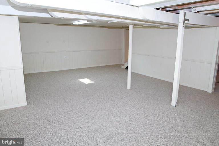 12407 Denley Road Silver Spring, MD 20906 - Photo 24 of 30 a view of empty room
