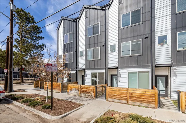 $565,000 | 4925 West 10th Avenue, Unit 111, Denver, CO 80204