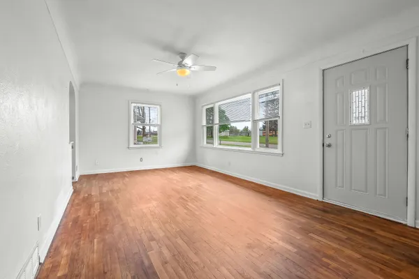 $203,500 | 313 Michigan Street, Concord, MI 49237