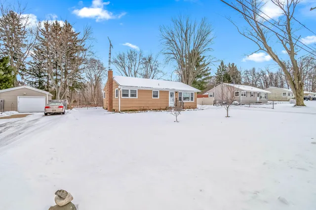 $209,000 | 313 Michigan Street, Concord, MI 49237