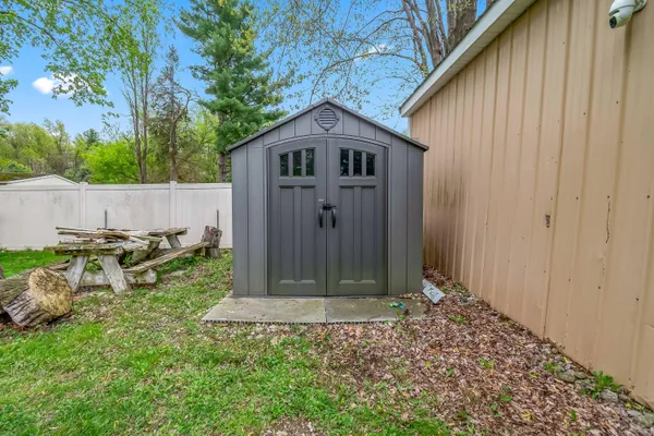 $203,500 | 313 Michigan Street, Concord, MI 49237