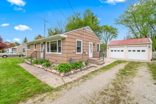 $203,500 | 313 Michigan Street, Concord, MI 49237