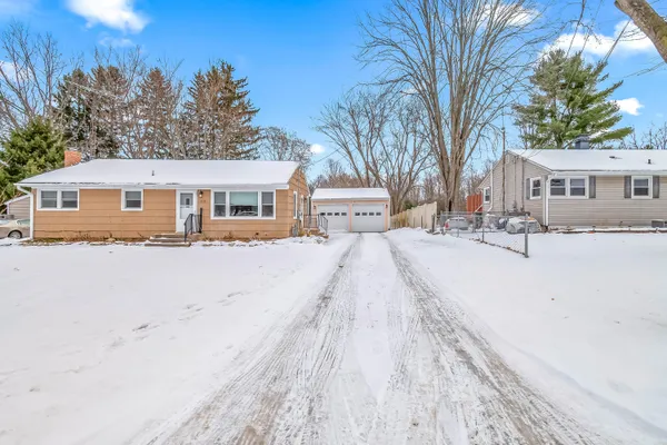 $204,000 | 313 Michigan Street, Concord, MI 49237
