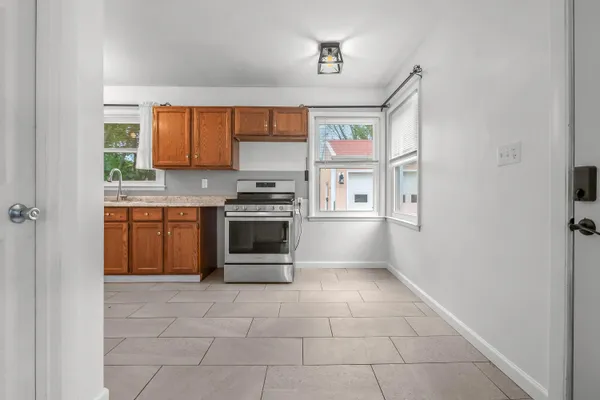 $203,500 | 313 Michigan Street, Concord, MI 49237