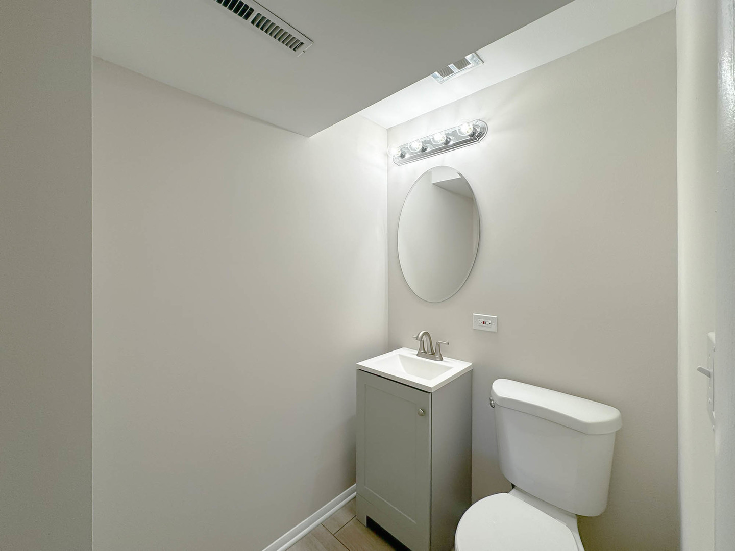 817 Beechwood Road Buffalo Grove, IL 60089 - Photo 12 of 18 Gallery Image 12