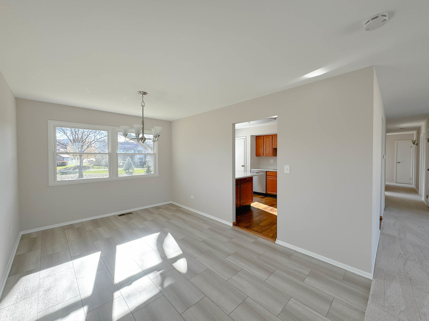 817 Beechwood Road Buffalo Grove, IL 60089 - Photo 3 of 18 Gallery Image 3