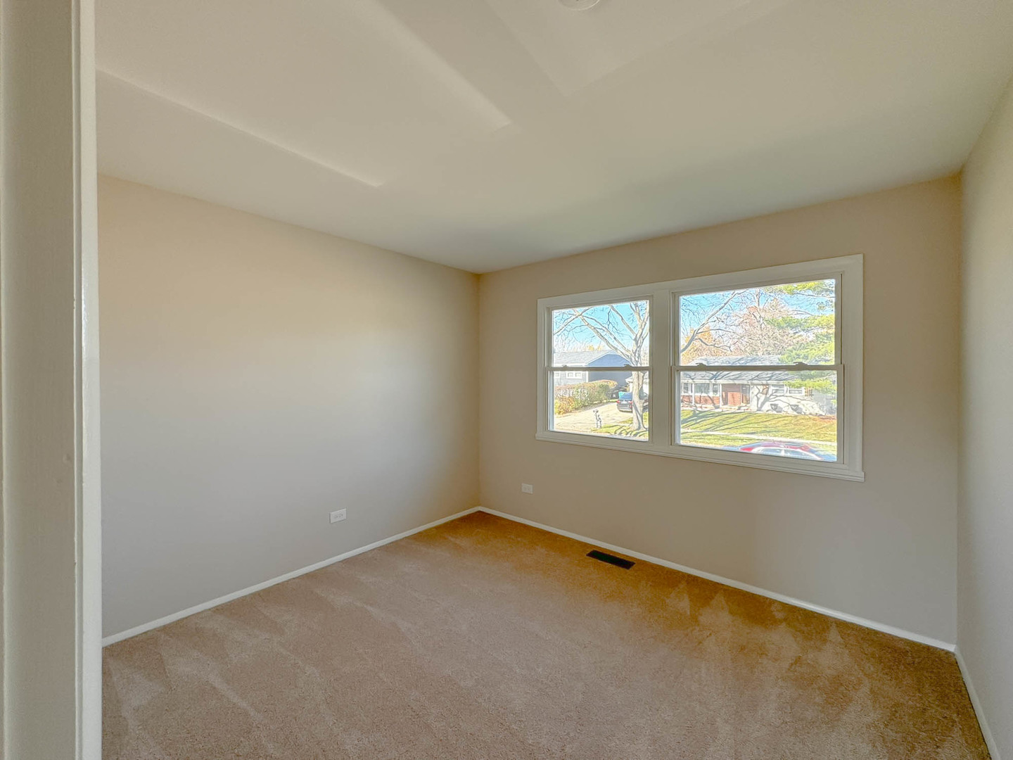 817 Beechwood Road Buffalo Grove, IL 60089 - Photo 9 of 18 Gallery Image 9