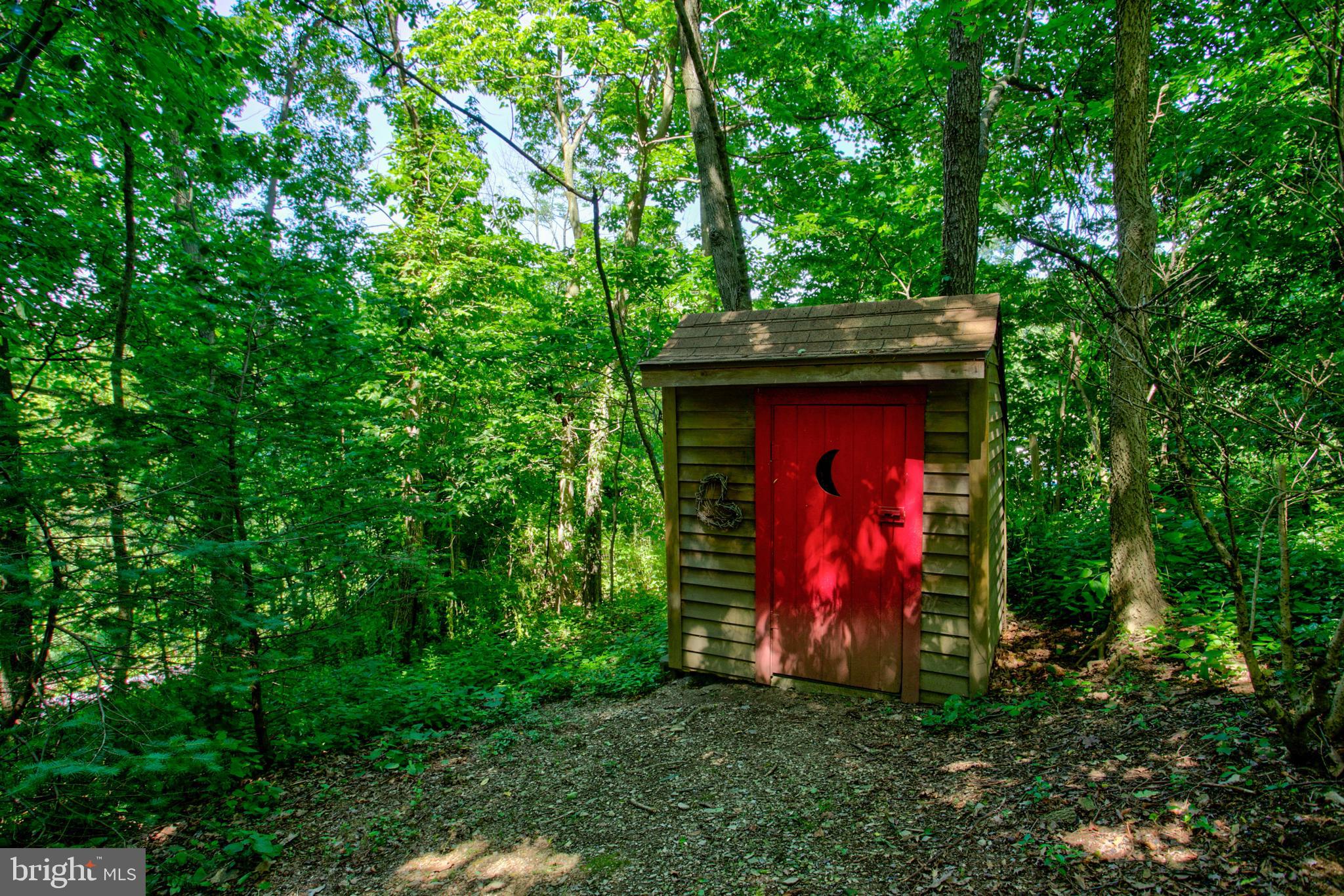 3091 Back Run Road Manheim, PA 17545 - Photo 37 of 40 Second of two adorable storage shed.
