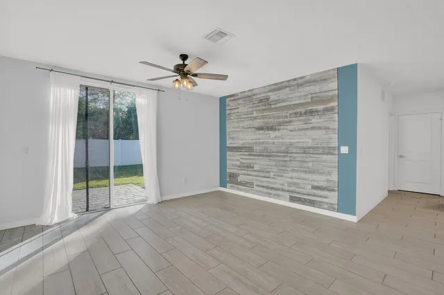 a view of empty room with front door