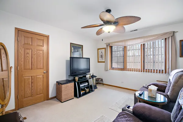 $599,900 | 321 Royal Oaks Drive, Steger, IL 60475