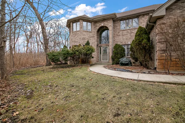 $599,900 | 321 Royal Oaks Drive, Steger, IL 60475
