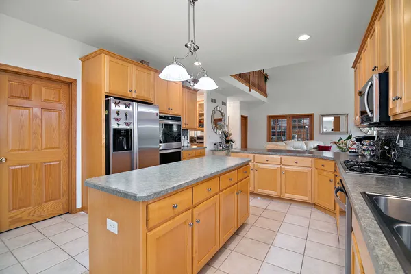 $599,900 | 321 Royal Oaks Drive, Steger, IL 60475
