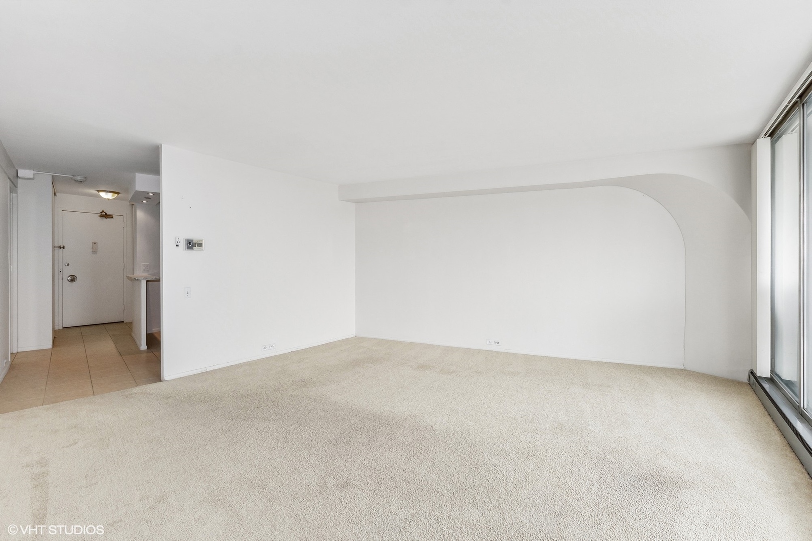 300 North State Street, Unit 4705 Chicago, IL 60654 - Photo 3 of 17 a view of an empty room