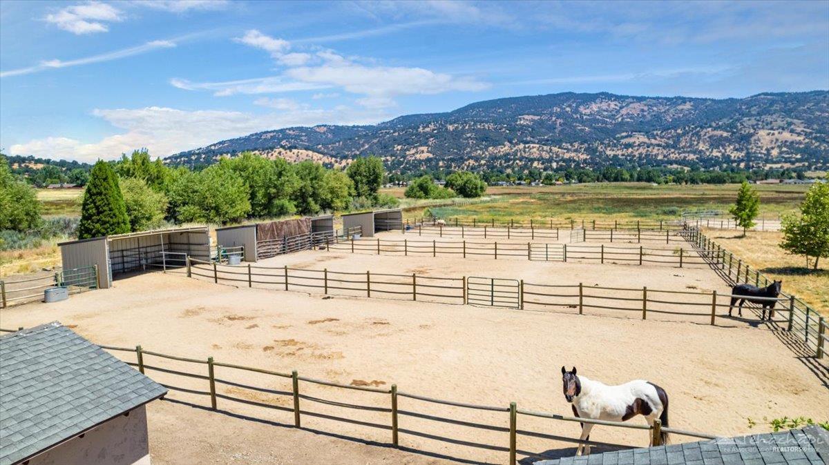 29801 South Lower Valley Road Tehachapi, CA 93561 - Photo 59 of 69 Gallery Image 59