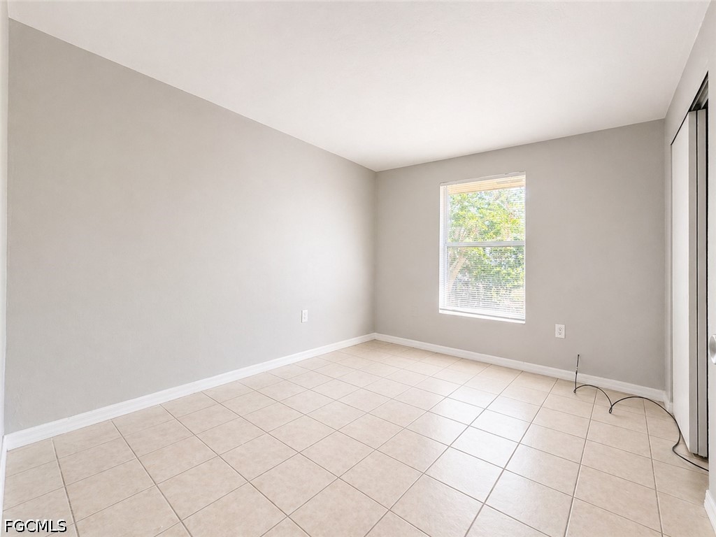 5461 Eleventh Avenue Fort Myers, FL 33907 - Photo 3 of 9