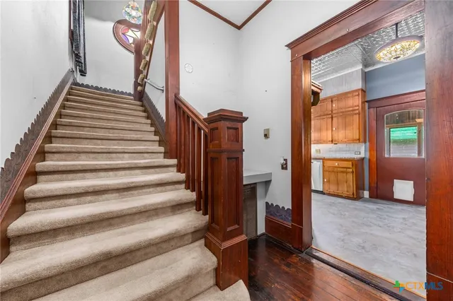 a view of an entryway door