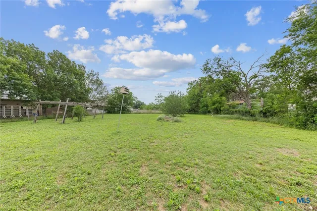 $285,000 | 9 South Milam Street, Rogers, TX 76569