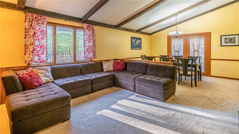 105 Deer Road Pittsburgh, PA 15237 - Photo 10 of 25 The great room boasts an abundance of living space to enjoy year round.
