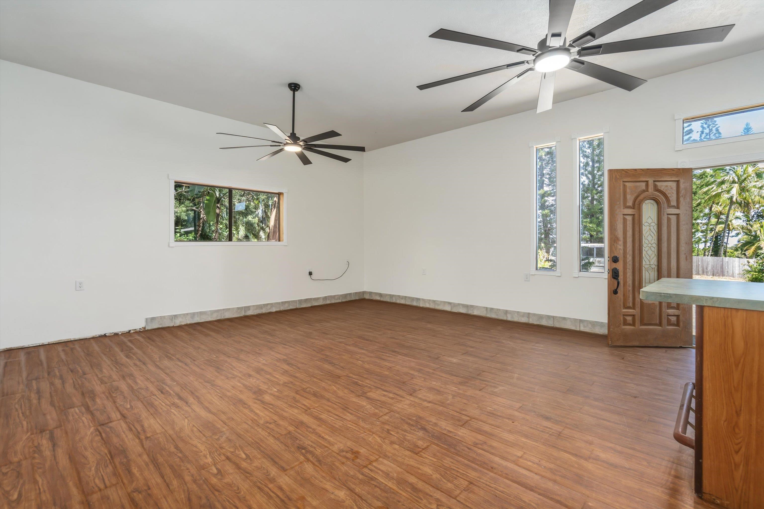 145 South Holokai Road Haiku, HI 96708 - Photo 9 of 50
