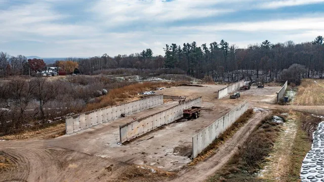 $2,100,000 | N5271 Madden Road, New London, WI 54961