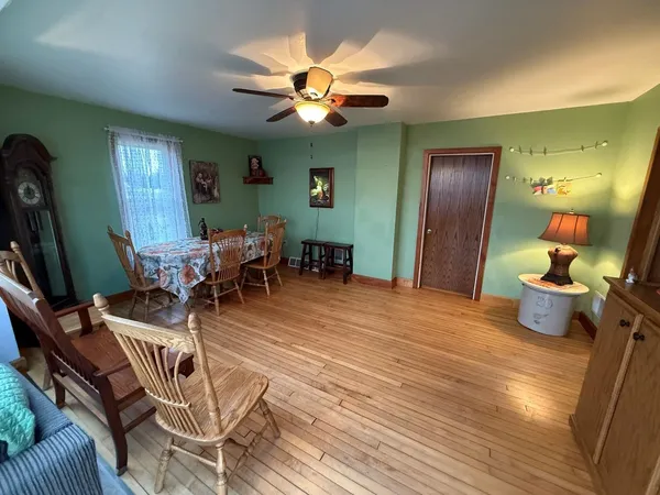 $2,100,000 | N5271 Madden Road, New London, WI 54961