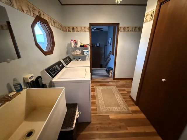 $2,100,000 | N5271 Madden Road, New London, WI 54961