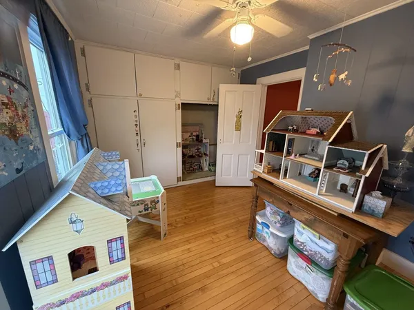 $2,100,000 | N5271 Madden Road, New London, WI 54961