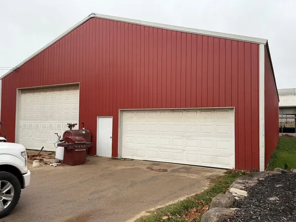 $2,100,000 | N5271 Madden Road, New London, WI 54961
