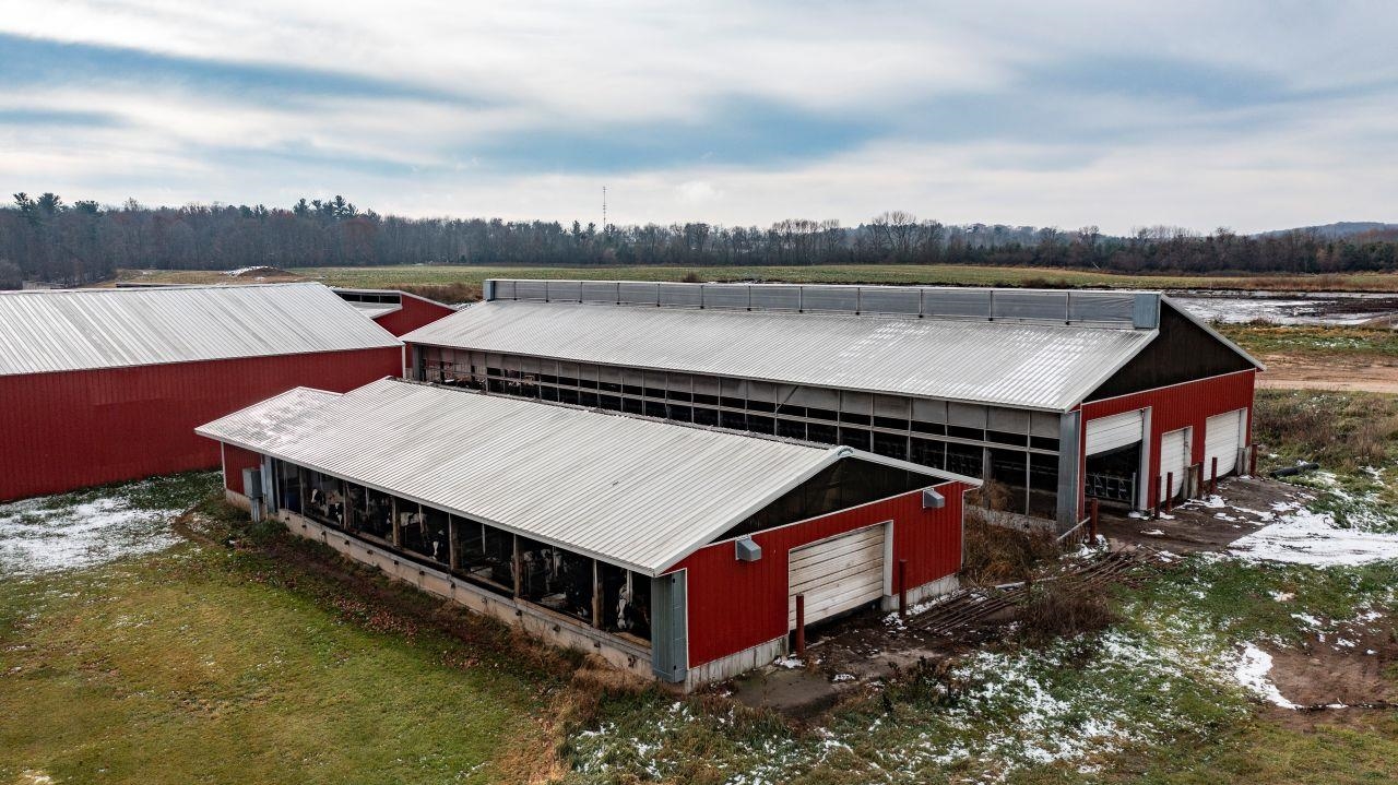 N5271 Madden Road New London, WI 54961 - Photo 10 of 90