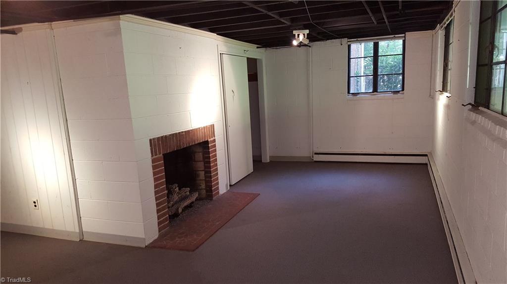 1341 Berwick Road Southwest Winston-Salem, NC 27103 - Photo 16 of 18 Gallery Image 16