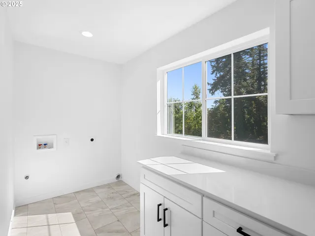 $520,900 | 2171 Northeast 207th Place, Fairview, OR 97024