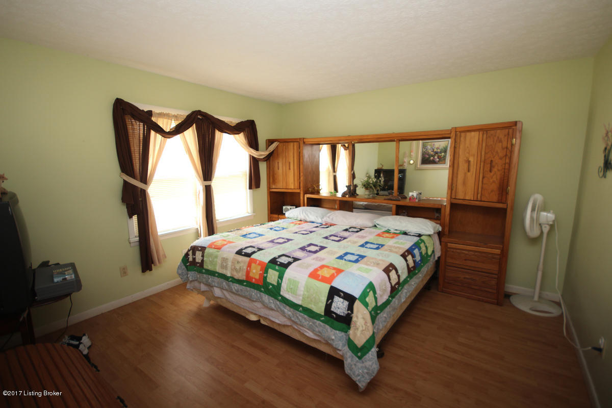 2832 Bowling Green Road Caneyville, KY 42721 - Photo 32 of 41 Image64