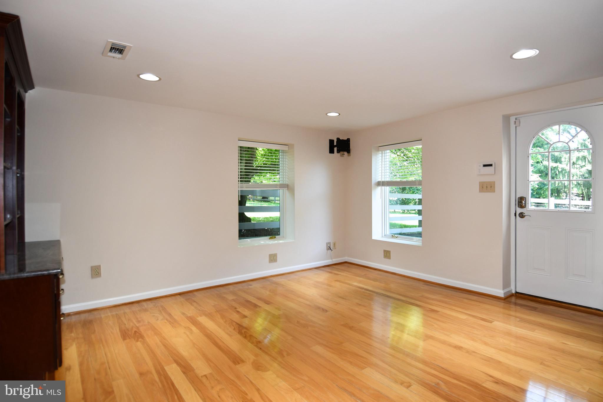 11061 Tottenham Lane Reston, VA 20194 - Photo 72 of 89