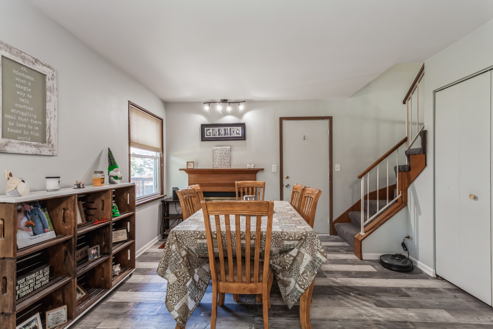 7342 Hartford Road Downers Grove, IL 60516 - Photo 4 of 10