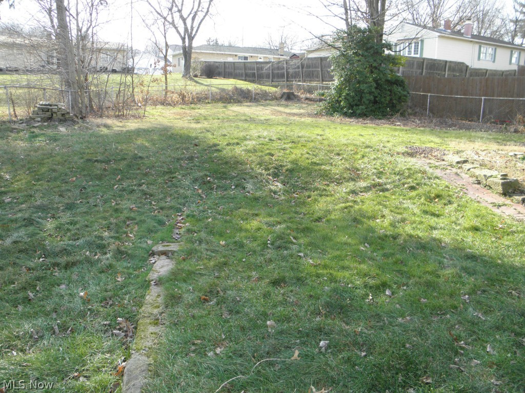 2108 Springfield Center Road Akron, OH 44312 - Photo 23 of 25 Gallery Image 23