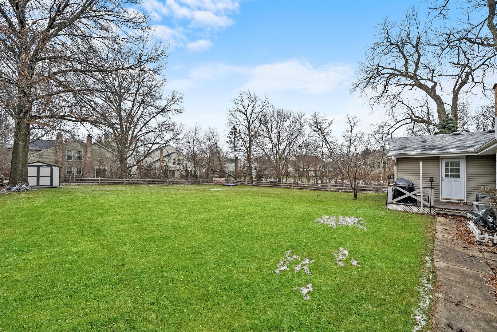 2920 Quentin Road Rolling Meadows, IL 60008 - Photo 30 of 30 a view of outdoor space with garden and entertaining space
