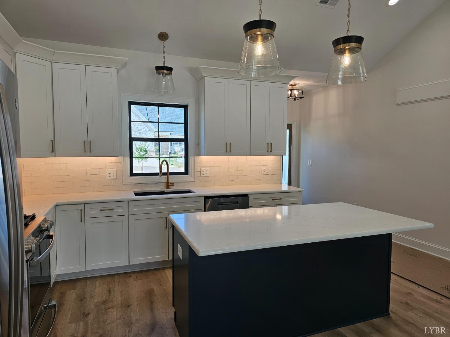 1189 Grandset Drive Forest, VA 24551 - Photo 3 of 25