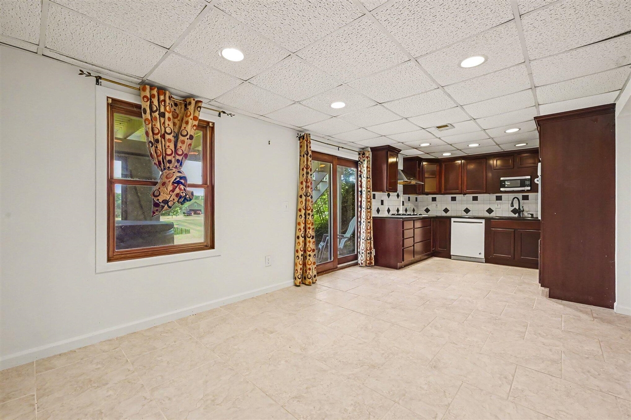 14 Blue Stone Ridge Battle Creek, MI 49014 - Photo 16 of 33