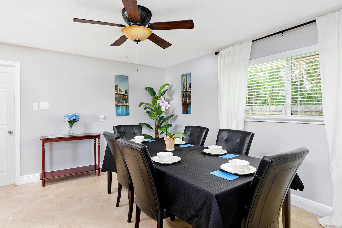 4348 Northwest 2nd Terrace Boca Raton, FL 33431 - Photo 8 of 35 3a48b39b