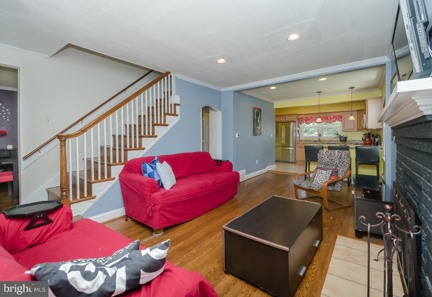 5509 Taylor Road Riverdale, MD 20737 - Photo 2 of 40 Hardwood Floors