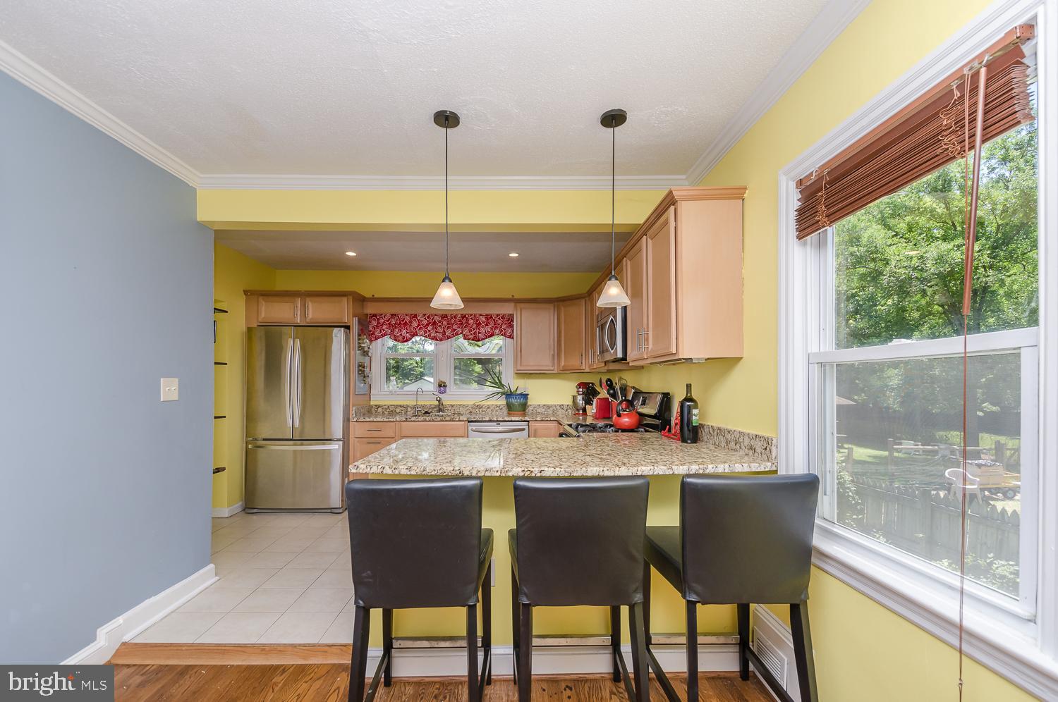 5509 Taylor Road Riverdale, MD 20737 - Photo 17 of 40 Breakfast Bar