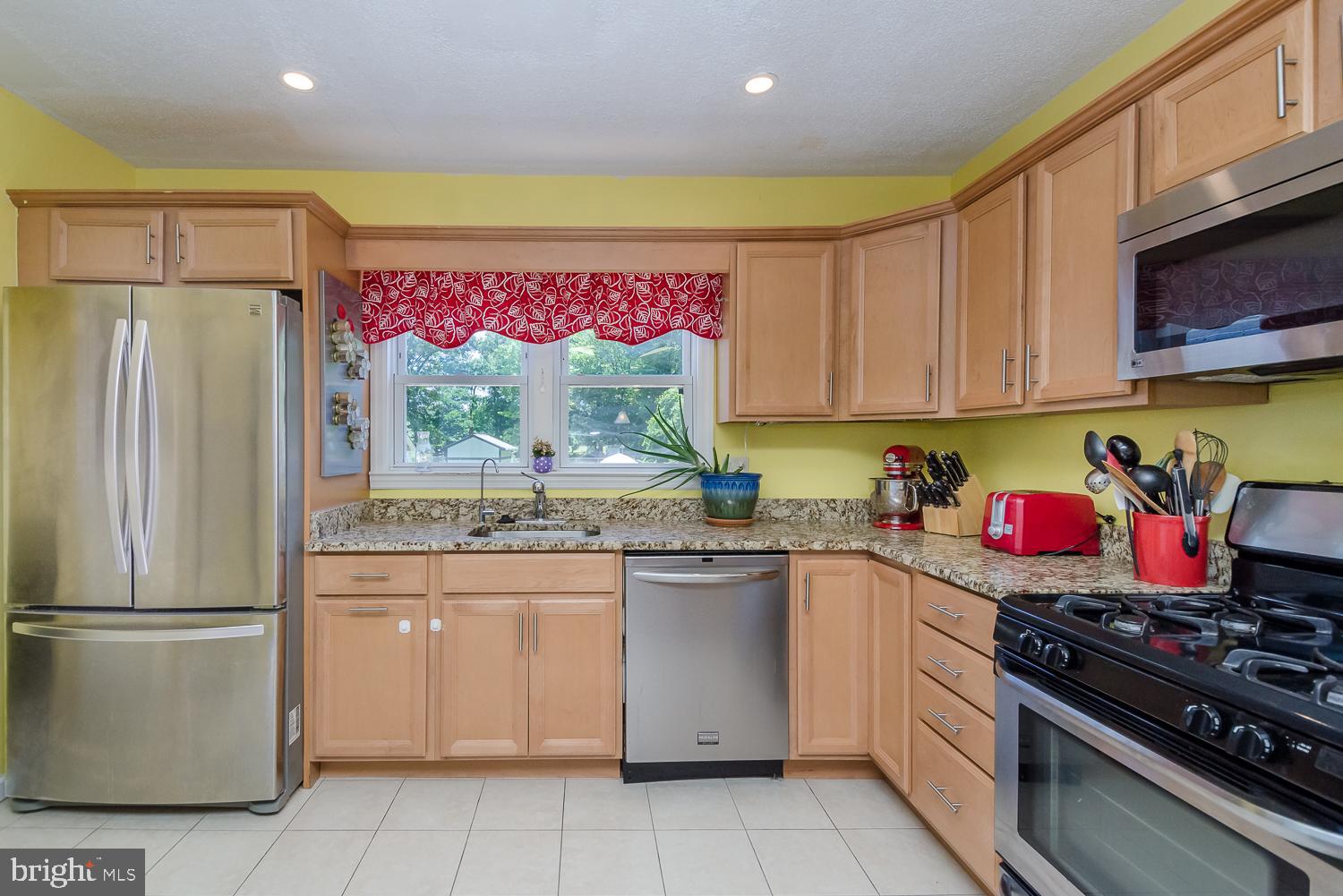 5509 Taylor Road Riverdale, MD 20737 - Photo 19 of 40 Stainless Appliances, Gas Range
