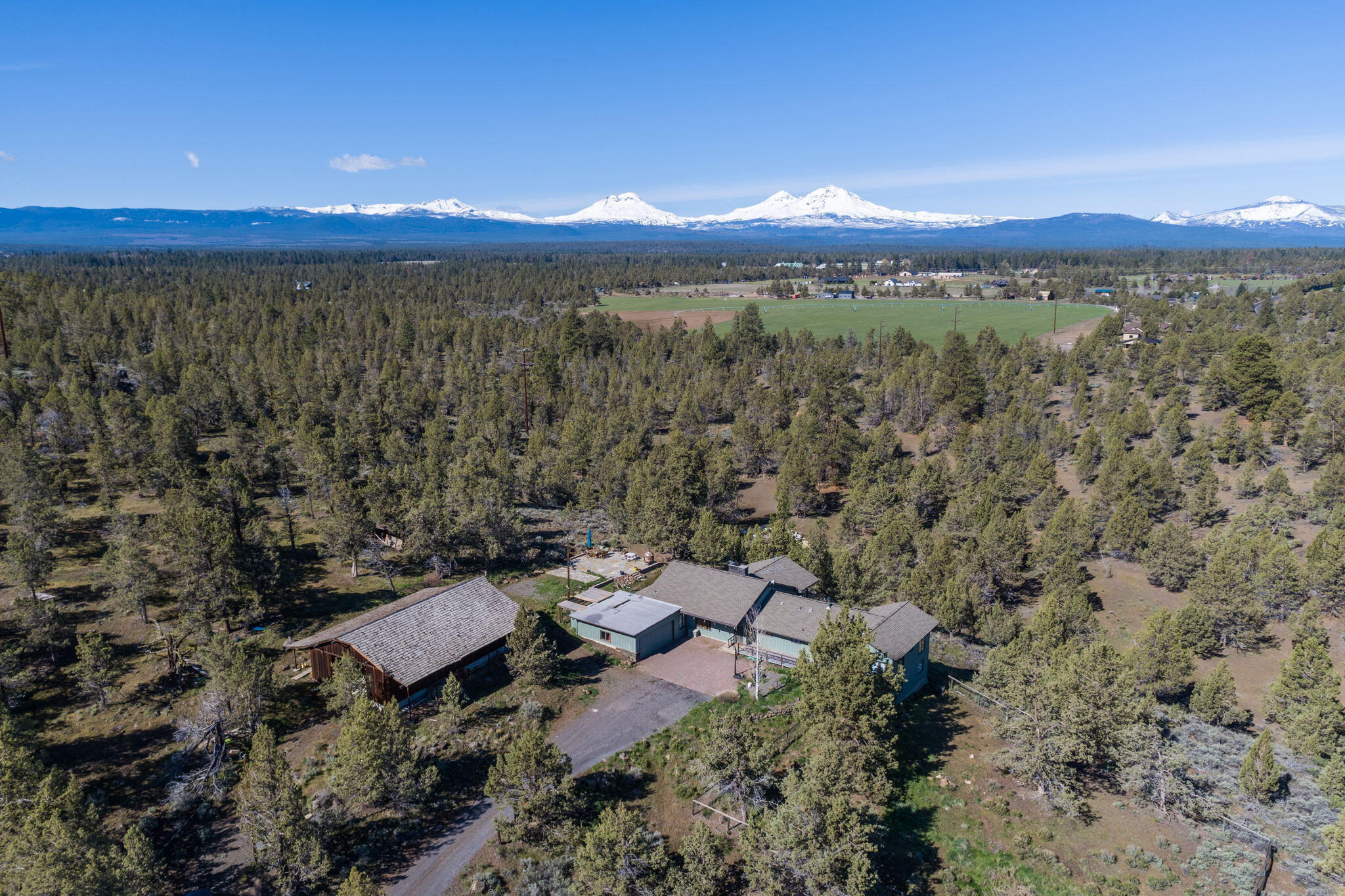 17575 Jordan Road Sisters, OR 97759 - Photo 13 of 59 2022_05_11_17575_jordan_rd-13