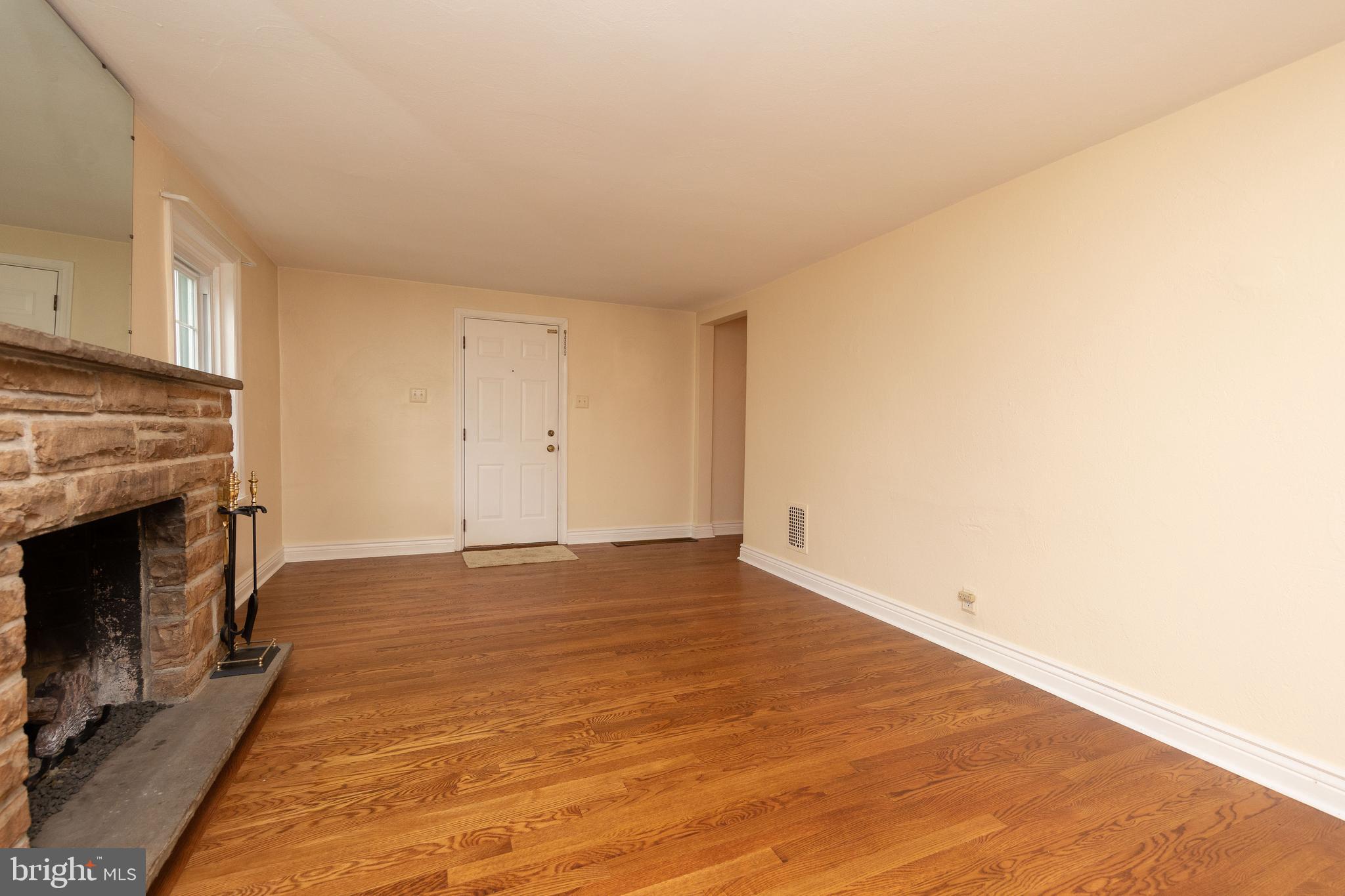 206 Oreland Mill Road Oreland, PA 19075 - Photo 6 of 38 Hardwood Floor