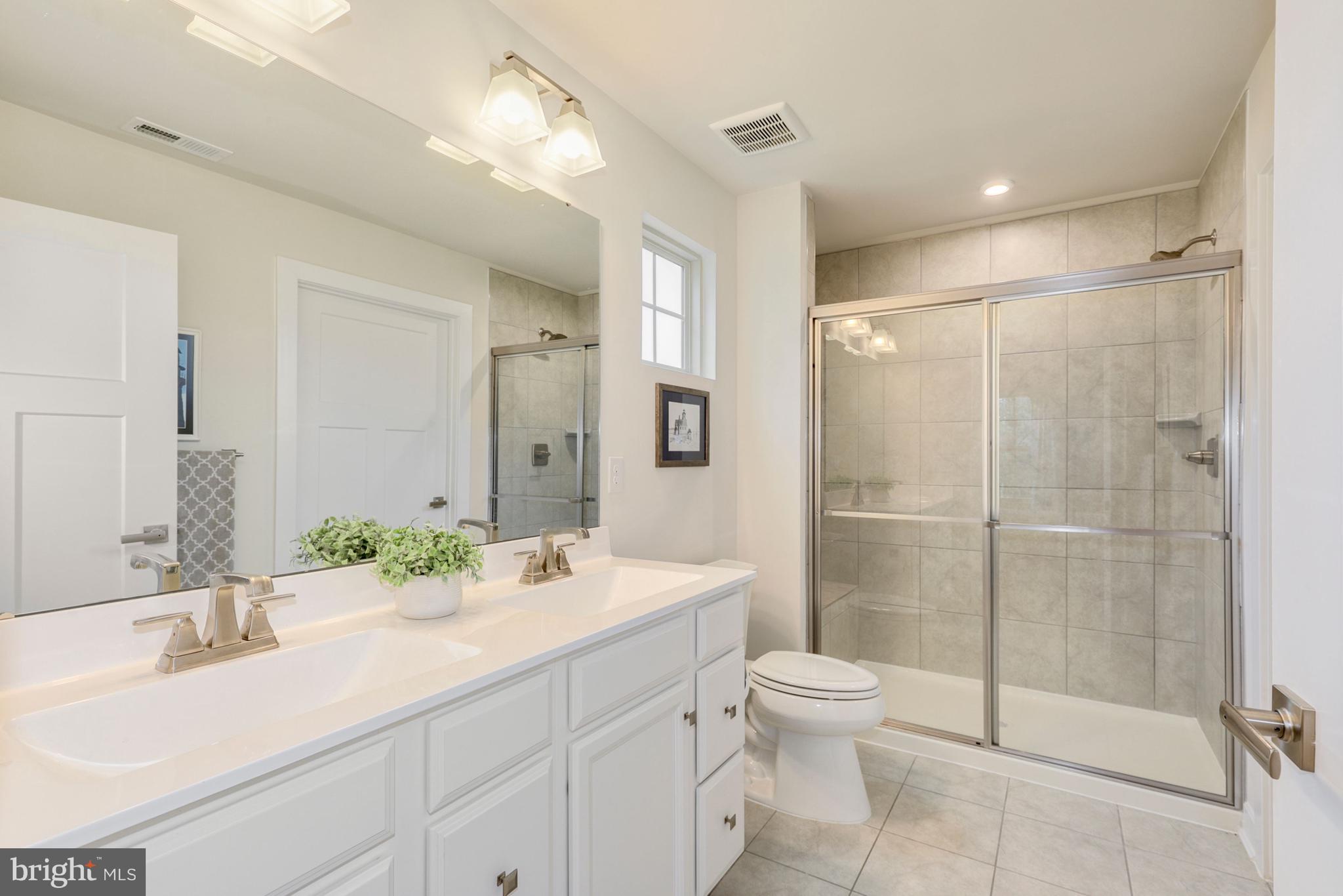 26215 Vintage Circle Milton, DE 19968 - Photo 17 of 26 Primary Ensuite Bath