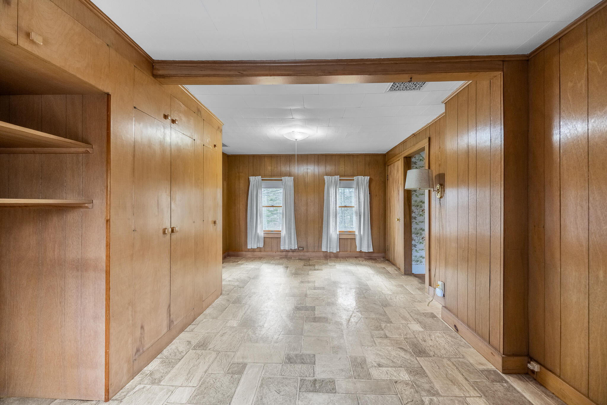 2546 U.S. Rte 2 Hermon, ME 04401 - Photo 12 of 30 Living