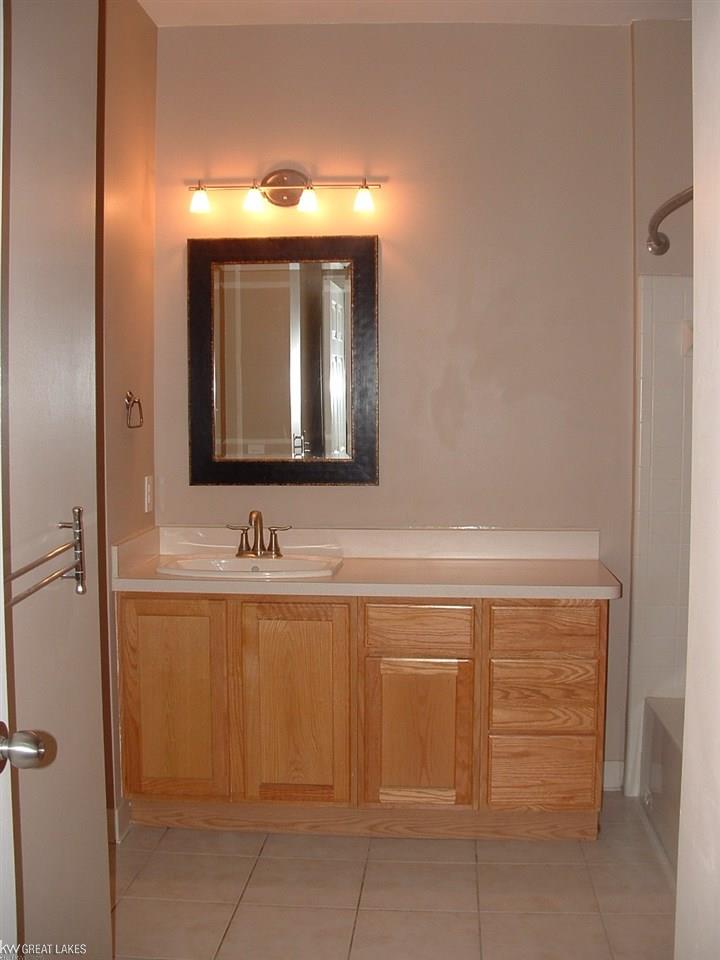 39182 Hayes Road Clinton Township, MI 48038 - Photo 17 of 27 Bath Entrace off Foyer